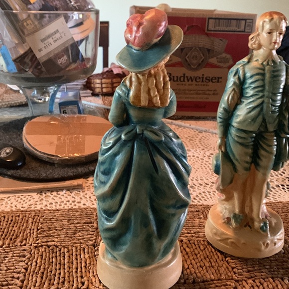 VTG 1940 new art wares Victorian couple 10 inches chalk ware - Picture 4 of 7